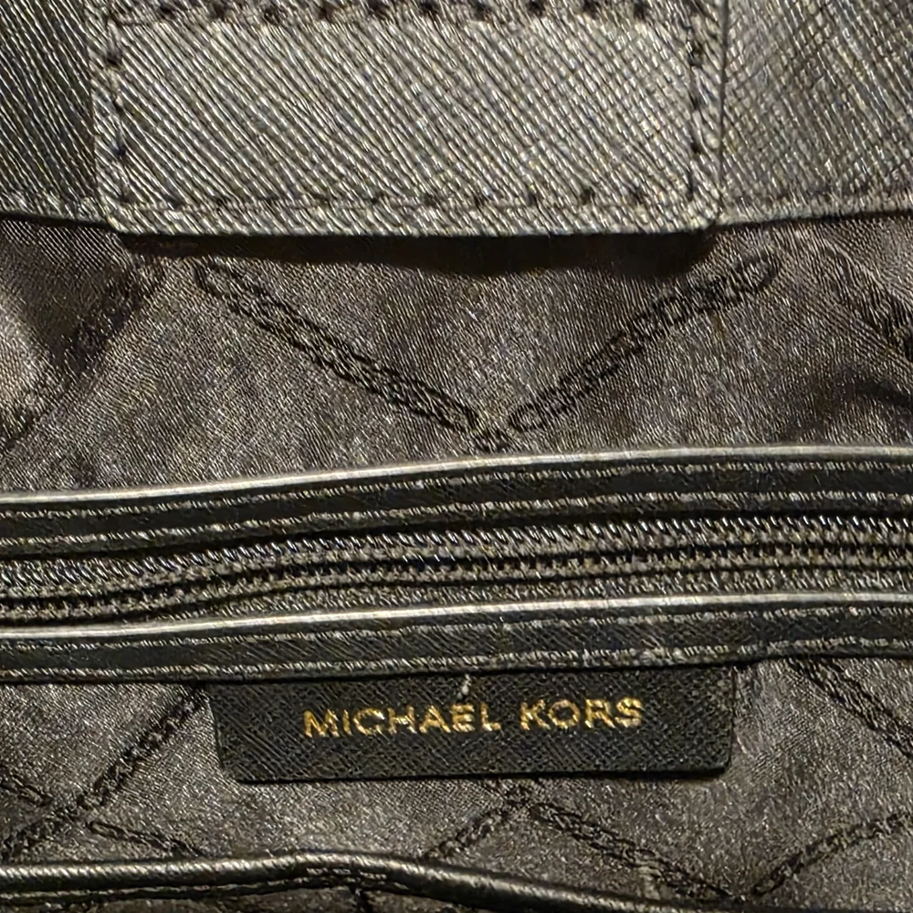 Michael Kors Black Tote Bag - Picture 6 of 15